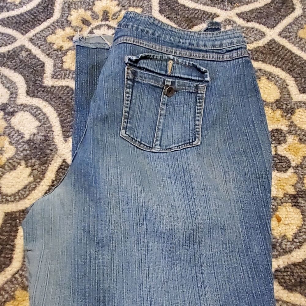 Jeans - Picture 2 of 2